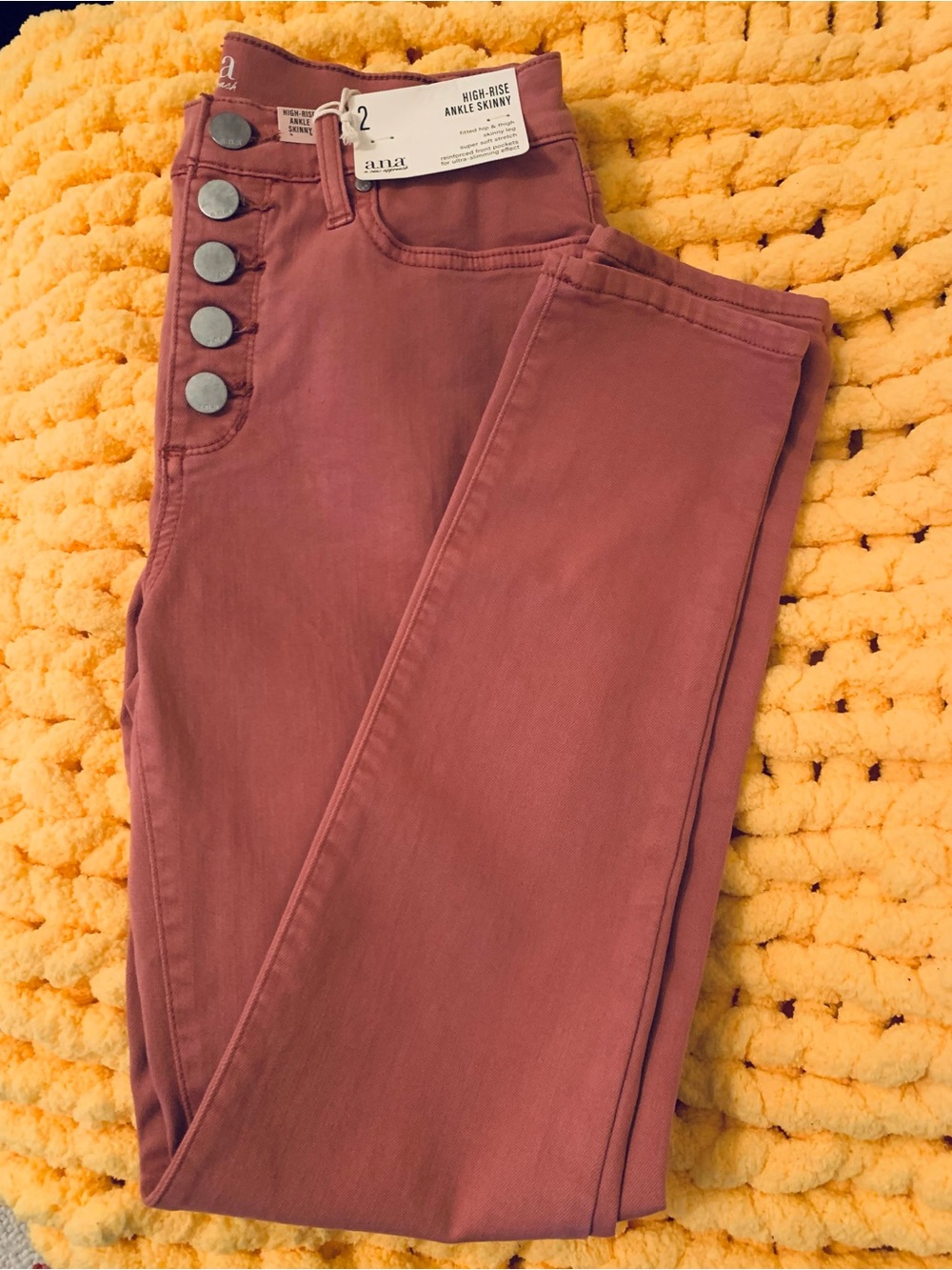 A.N.A.! NWT. HIGH-RISE, ANKLE SKINNY BUTTON UP JEANS. - Picture 6 of 9